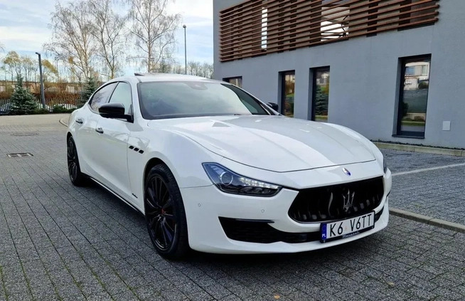 Maserati Ghibli cena 259000 przebieg: 33000, rok produkcji 2019 z Łowicz małe 781